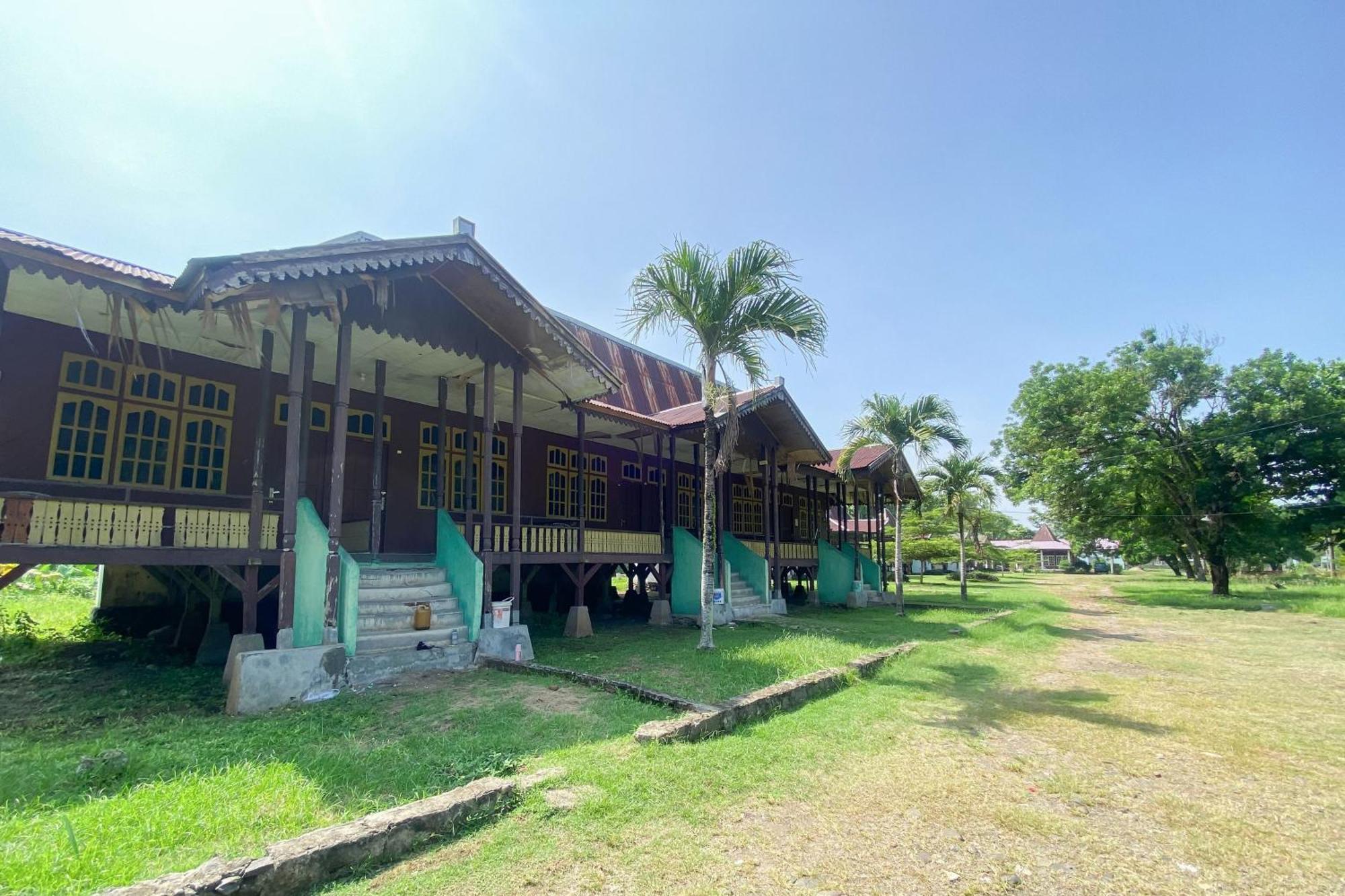 Hotel Pantai Panjang Bengkulu Redpartner Εξωτερικό φωτογραφία